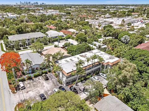 3421 NE 15th Ave #8, Oakland Park, FL 33334