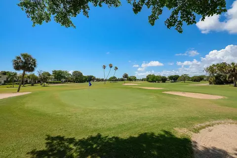 5954 SE Franklin Pl, Hobe Sound, FL 33455