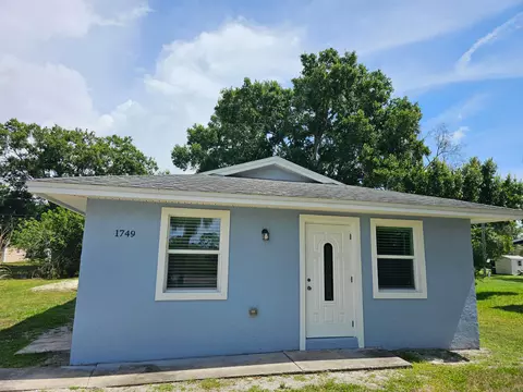 1749 NE 2nd St, Okeechobee, FL 34972