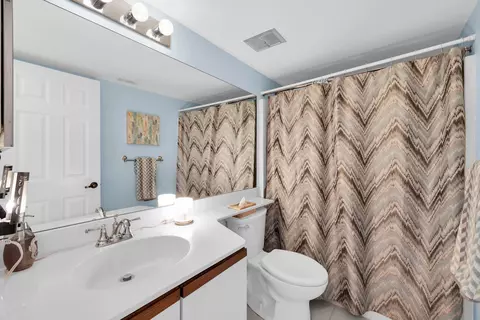 Bath - 802 Summerwinds Ln, Jupiter, FL 33458 photo 2 of 2