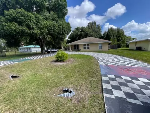 1106 NW 7th Ct, Okeechobee, FL 34972