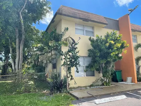 6636 SW 41st St #6636, Davie, FL 33314