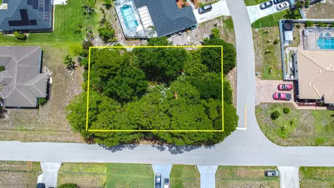 1300 SW Halford Ave, Port St Lucie, FL 34953