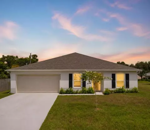 2126 SE North Blackwell Dr, Port Saint Lucie, FL 34952