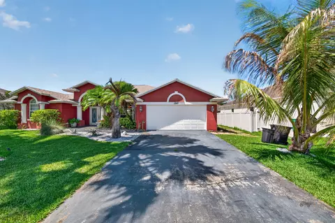 1541 SW Underwood Ave, Port Saint Lucie, FL 34953