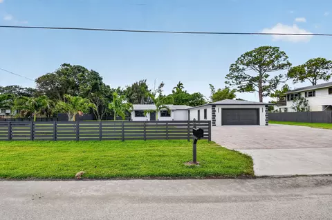 3192 Riddle Rd, West Palm Beach, FL 33406