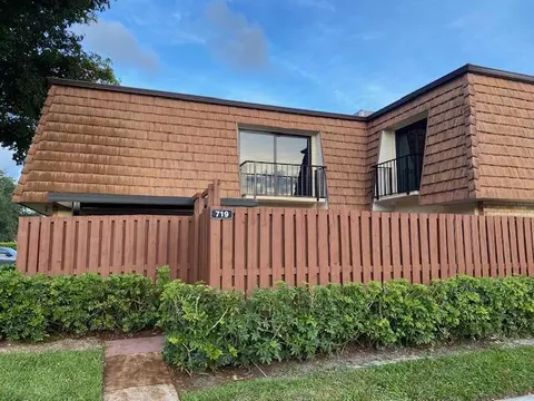 Exterior - 719 7th Ln, Greenacres, FL 33463 photo 3 of 4