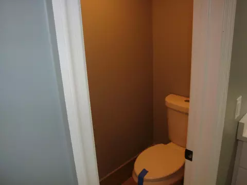 Bath - 719 7th Ln, Greenacres, FL 33463 photo 2 of 11