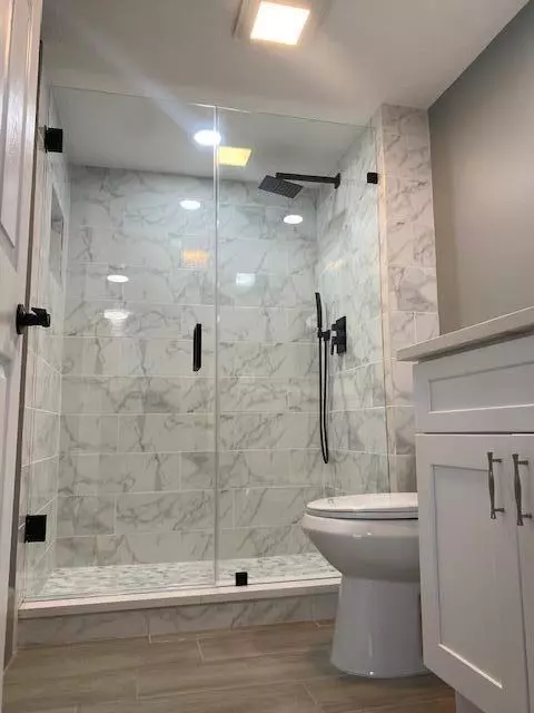 Bath - 719 7th Ln, Greenacres, FL 33463 photo 12 of 19