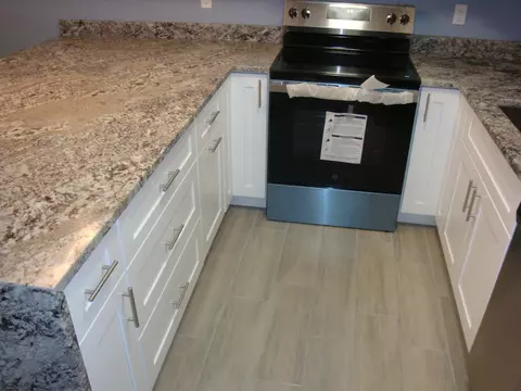 Kitchen - 719 7th Ln, Greenacres, FL 33463 photo 3 of 6