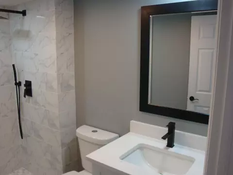 Bath - 719 7th Ln, Greenacres, FL 33463 photo 9 of 11