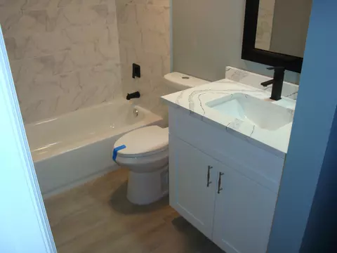 Bath - 719 7th Ln, Greenacres, FL 33463 photo 7 of 11
