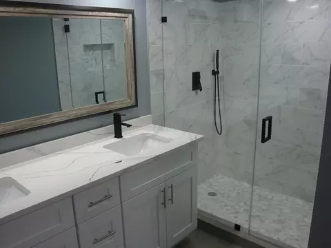 Bath - 719 7th Ln, Greenacres, FL 33463 photo 1 of 11
