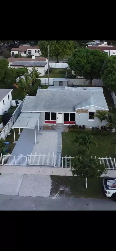 4315 NW 11th Ct, Miami, FL 33127