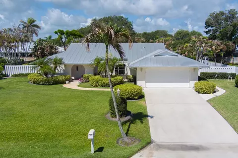9268 SE Gettysburg Ct, Hobe Sound, FL 33455