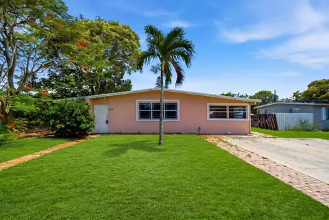272 NE 42nd Ct, Pompano Beach, FL 33064