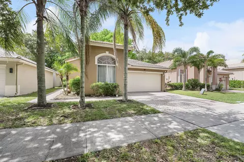 5024 Ibis Ct, Coconut Creek, FL 33073