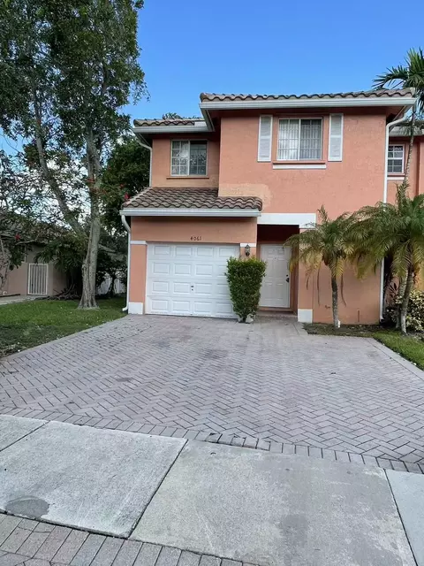 4061 NW 91st Ter, Sunrise, FL 33351
