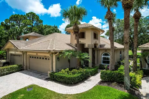 7064 Torrey Pines Cir, Port Saint Lucie, FL 34986