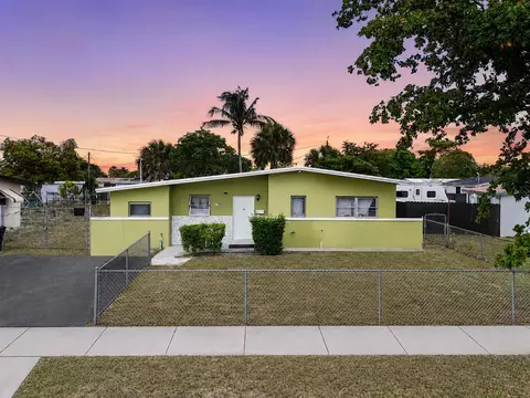1706 NW 26th Ave, Fort Lauderdale, FL 33311