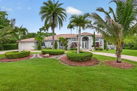 16541 SW 62nd St, Southwest Ranches, FL 33331