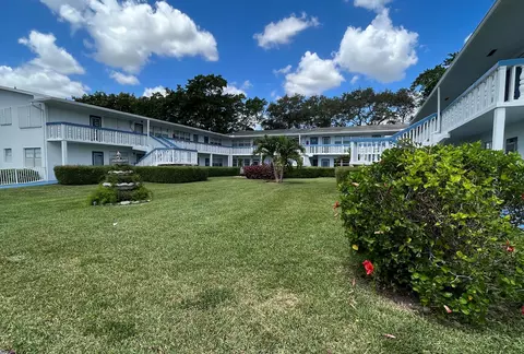 119 E Westbury E #119, Deerfield Beach, FL 33442