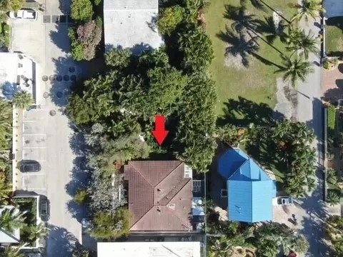 14 Tropical Dr, FL