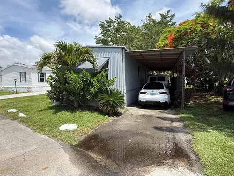 3875 Sheraton Cir #121, Boynton Beach, FL 33436