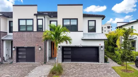 8358 NW 7th Pl, Plantation, FL 33324