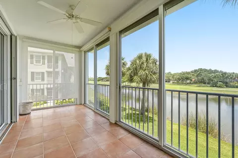 4775 S Harbor Dr #201, Vero Beach, FL 32967
