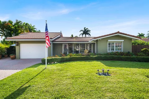 1755 E Terra Mar Dr, Pompano Beach, FL 33062