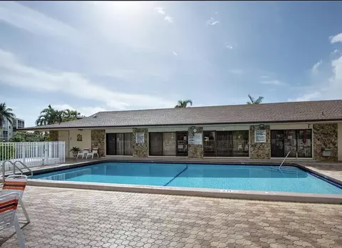 414 SE 10th St #107, Dania Beach, FL 33004