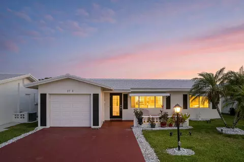 1701 SW 8th Ave, Boynton Beach, FL 33426