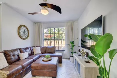 10342 Wellington Parc Dr, Wellington, FL 33449