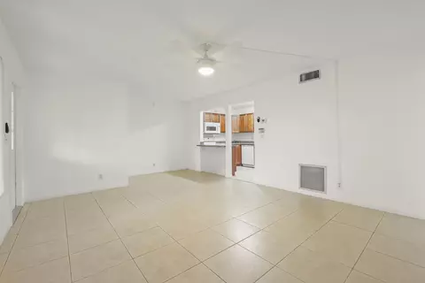 4709 Sable Pine Cir #B1, West Palm Beach, FL 33417