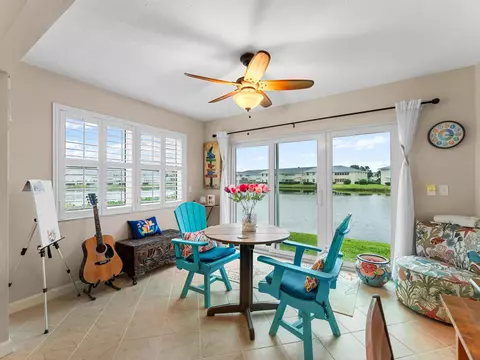 625 W Lake Jasmine Cir #108, Vero Beach, FL 32962