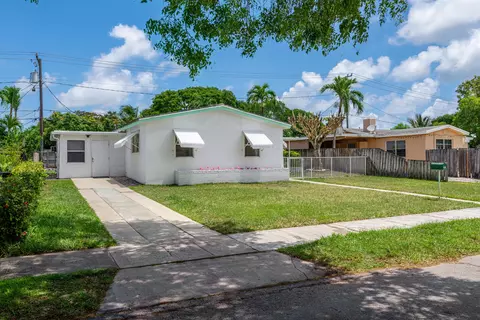 1029 Andrews Rd, West Palm Beach, FL 33405