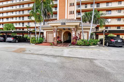 7370 S Oriole Blvd #802, Delray Beach, FL 33446