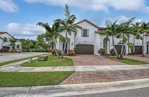 3199 Santa Catalina Pl, Greenacres, FL 33467