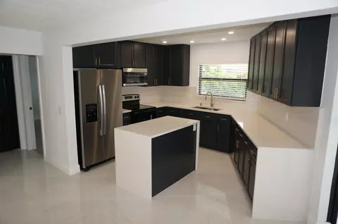 1513 39th St, West Palm Beach, FL 33407