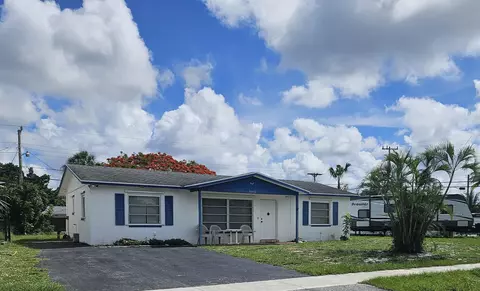 5531 S 37th St, Greenacres, FL 33463