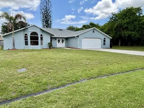 1417 SE Portillo Rd, Port Saint Lucie, FL 34952