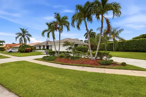 2657 SW 23rd Cranbrook Dr, Boynton Beach, FL 33436