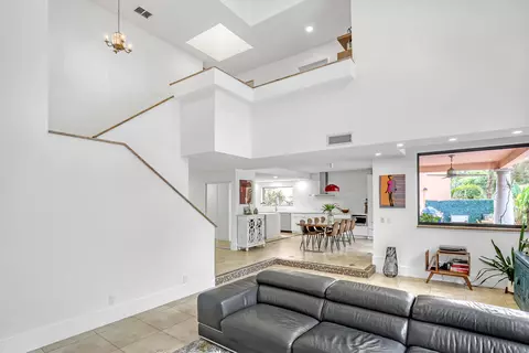6532 Via Rosa, Boca Raton, FL 33433