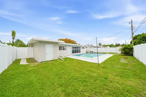 7000 Hope St, Hollywood, FL 33024