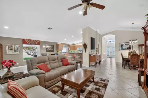 6544 Via Primo St, Lake Worth, FL 33467