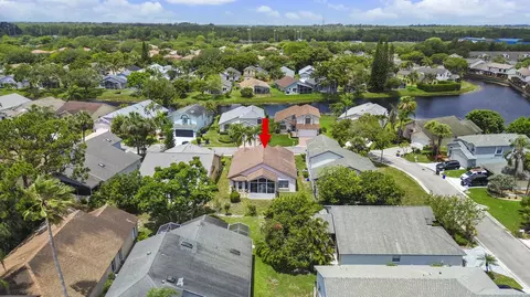 119 Hammocks Ct, Greenacres, FL 33413