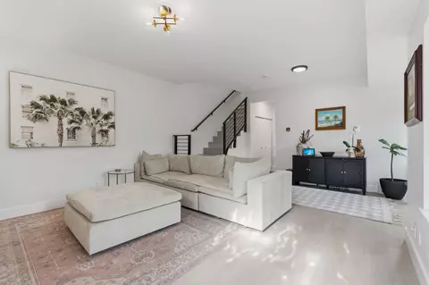 645 NW 2nd Ave, Fort Lauderdale, FL 33311