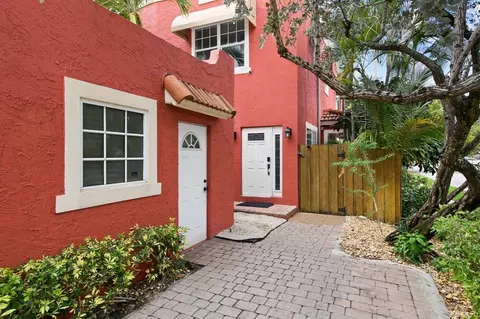 645 NW 2nd Ave, Fort Lauderdale, FL 33311