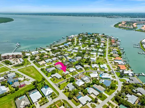 1621 Frances Ave, Fort Pierce, FL 34949